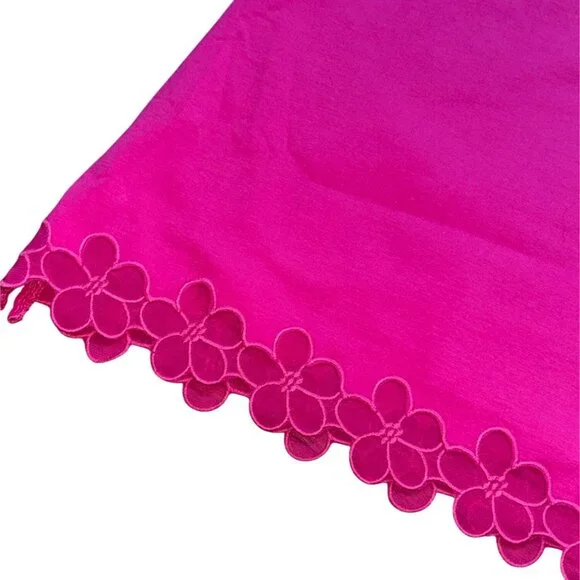 Christopher & Banks Scalloped Floral Bottom Shirt-Pink-Size M-GUC - Picture 2 of 5